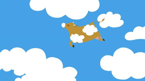 Im Traum hüpft die Kuh in den Wolken herum. | Rechte: KiKA/SWR/Studio FILM BILDER/Julia Ocker