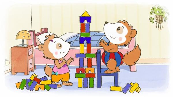 Bobo und seine Cousine Nora bauen hohe Türme aus Bauklötzen. | Rechte: JEP ANIMATION/WDR