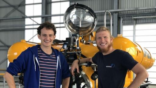 Checker Julian | Rechte: BR/megaherz gmbh/Antonia Simm Der U-Boot-Check / Reporter Julian trifft Meerestechniker Peter (rechts) mit dem Forschungstauchboot JAGO.