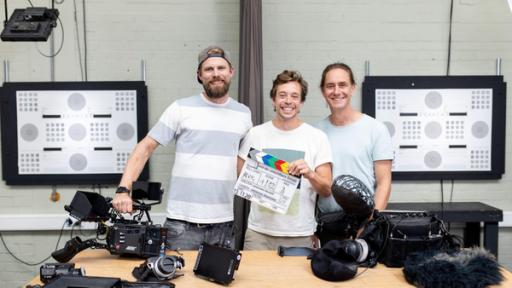 Der Making-of-Kinofilm-Chec | Tobi checkt mit Kameraassistent Schorschi und Tonmann Pidi, welche Kamera- und Tontechnik man für einen Kinofilm braucht.