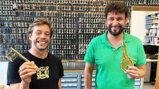 Checker Tobi | Rechte: BR / megaherz GmbH Der Sicherheits-Check / Checker Tobi beim Schlüsseldienst Martin Kilian in München