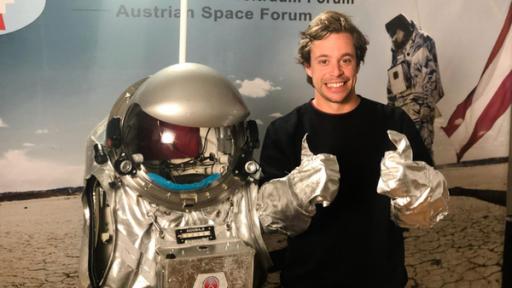 Der Weltraum-Check | Im österreichischen Weltraumforum in Innsbruck checkt Tobi, auf was es bei einem Mars-Raumanzug ankommt.
