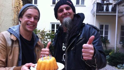 Mit musik Feuer löschen?! / Checker Tobi und Musiker Landy Landinger