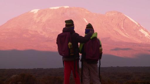 Neema und Joshua in Tansania: Auf dem höchsten Berg Afrikas