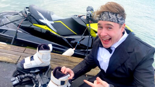 Fabian Baggeler auf dem Flyboard | Rechte: KiKA