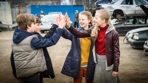 Die Pfefferkörner (v.l. Till (Otto von Grevenmoor), Ramin (Jann Piet), Pinja (Sina Michel) und Stella (Zoe Malia Moon))