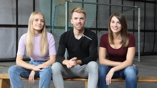 Susanne Schlüter (li.), Stefan Bodemer und Laura Knöll (re.) sind "Die Sportmacher". | Rechte: ZDF/Frank W. Hempel