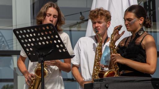  Leo, Jasper und Naomi machen Musik