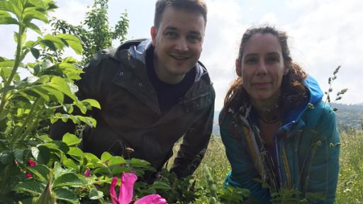 Felix mit der Biologin Alexandra Klein