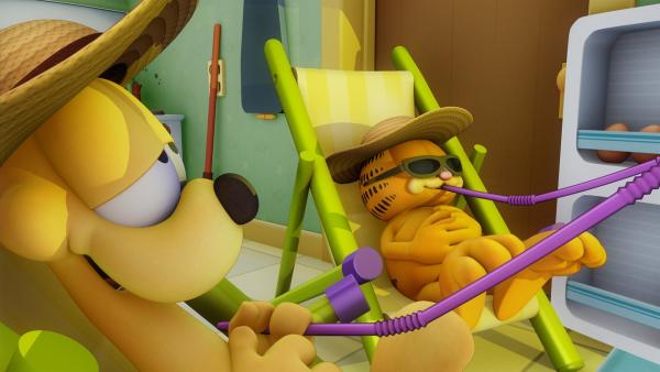 Eine Hitzewelle legt das ganze Land lahm. Odie und Garfield versuchen sich so gut wie möglich abzukühlen. | Rechte: HR/DARGAUD MEDIA