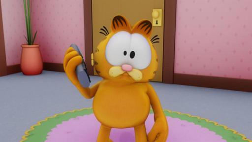 Garfield hält ein Telefon in der Tatze und schaut erstaunt.