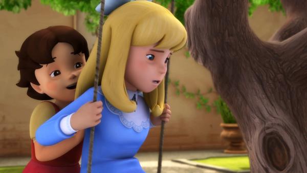 Heidi gibt Clara Anschwung auf der Schaukel. | Rechte: ZDF/Studio 100 Animation/Heidi Productions Pty. Limited