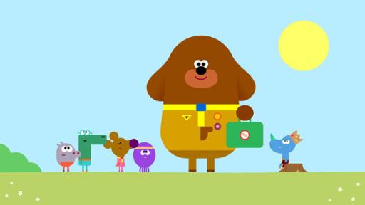 Duggee und die Quirlies lernen, wie man einem Verletzten hilft und wie man einen Verband anlegt.