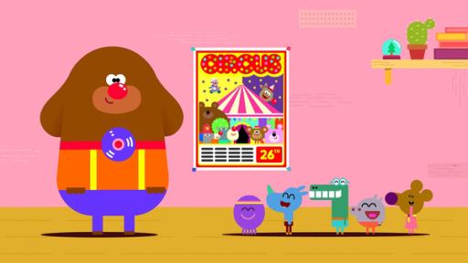 Duggee geht gerne in den Zirkus und er und die Quirlies sind begeistert vom Flohzirkus.