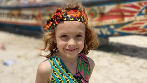 Ella ist 6 Jahre alt und lebt im Senegal. | Rechte: rbb/Iris Stark