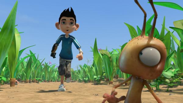 Zak genießt seine neue Größe und rennt durch den Garten.  | Rechte: KiKA/One Animation PTE LTD.
