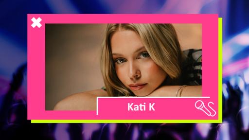 Kati K ist Star-Gast beim KiKA Award. Sie sing ihren neuesten Song.