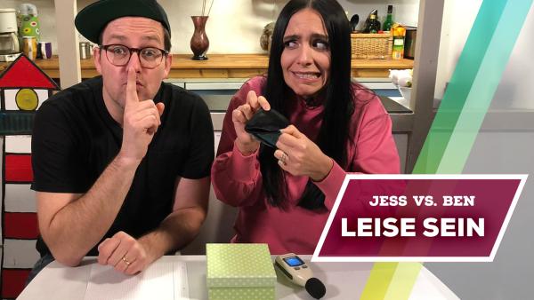 Jess und Ben battlen sich im Spiel "Leise sein".  | Rechte: KiKA