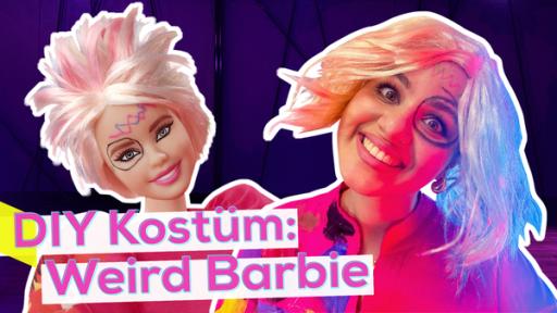 Bildmontage: rechte Seite Moderatorin Sarah nah mit wirrem Blick. Links ausgeschnitten Bild von  Barbiepuppe.