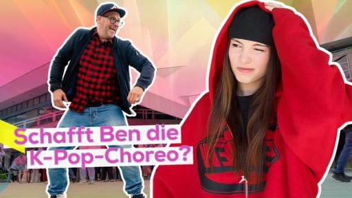 Rechte: KiKA/Clara Ben fröhlich aufgeregt beim Tanzen, schaut nach rechts. Dort ein Bild von Clara, die skeptisch zu ihm rüber guckt. Aufschrift: Schafft Ben die K-Pop-Choreo?