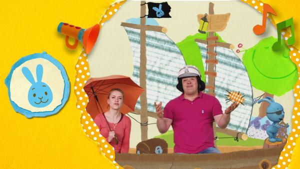 Kikaninchen, Anni und Christian segeln auf einem Piratenschiff | Rechte: KiKA