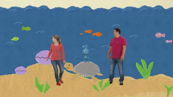 Kikaninchen, Anni und Christian unter Wasser | Rechte: KiKA