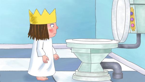 Beklommen stellt die Prinzessin fest, wie groß und hoch die moderne neue Toilette ist. | Rechte: ZDF/The Illuminated Film Company