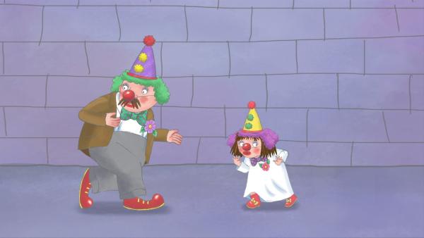 Der König und die kleine Prinzessin haben sich als Clowns verkleidet. | Rechte: ZDF/illuminated