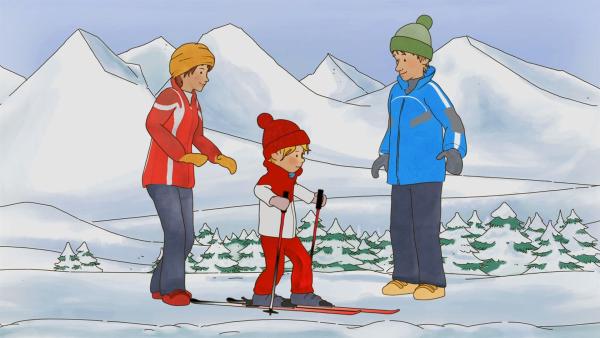 Das erste Mal auf Skiern stehen fühlt sich ganz schön wackelig an, findet Conni. | Rechte: ZDF/Henning Windelband/Youngfilms GmbH