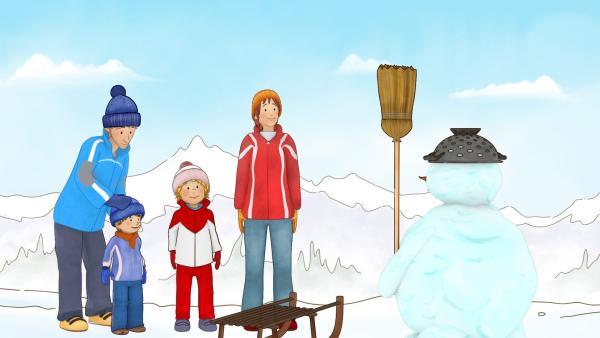 Endlich kann Conni mit ihrer Familie einen großen Schneemann bauen. | Rechte: ZDF/Henning Windelband/Youngfilms GmbH