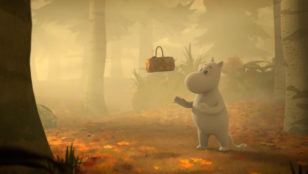 Mumintroll bemerkt beim Pilzesammeln das unsichtbare Kind. | Rechte: ZDF/Moomin Characters/Gutsy Animations 2019