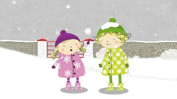 Nora und Nele bewundern eine Schneeflocke. | Rechte: KiKA/Geronimo Productions