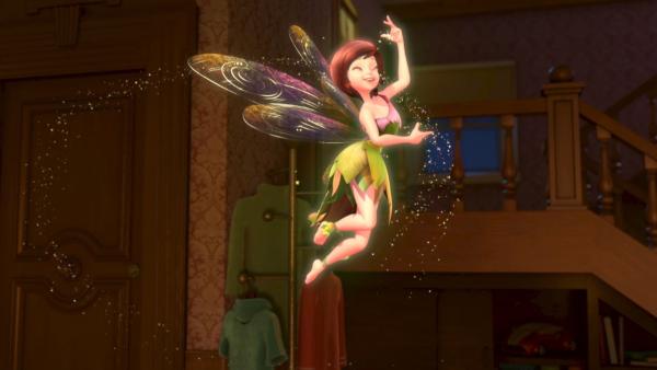 TinkerBell ist stolz auf ihre grazile Gestalt und tantz in der Luft. | Rechte: ZDF/method Film/DQ Entertainment