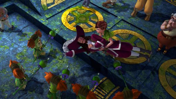 In der Halle der kleinen grünen Chumbas findet Peter Pan die Piraten, die mit einem Blütenstaub bestäubt wurden, der sie hat erstarren lassen. | Rechte: ZDF/DQ Entertainment