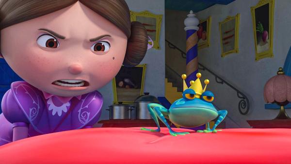 Prinzessin Roxana (links) schaut wütend einen Frosch (mitte rechts) mit einer Krone an. | Rechte:  © 2021 - Method Animation - Palomar - ZDF - ZDF Enterprises