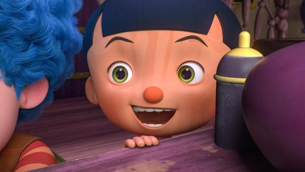 Pinocchio lacht. Zusammen mit Luzio hat er eine neue magische Figur entstehen lassen: das Sahnehäubchen. | Rechte:  © 2021 - Method Animation - Palomar - ZDF - ZDF Enterprises
