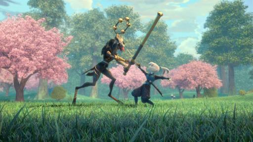 Rechte: ZDF/2022 Usagi Productions LLC. All Rights Reserved Auf einer Wiese stehen mehrere Bäume mit pinken Blättern. Vor den Bäumen kämpfen Karasu-Tengu und Usagi. Karasu-Tengu hält dabei eine große Stange in den Händen während Usagi mit seinem Schwert kämpft.