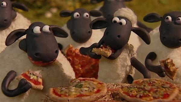 Pizza! Pizza! Ein Festessen auch für Schafe. | Rechte: WDR/Aardman Animation Ltd./BBC