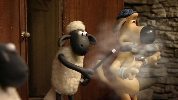 Zaubervorführung im Stall. Bitzer verschwindet vor den Augen der Schafe. | Rechte: WDR/Aardman Animation Ltd./BBC