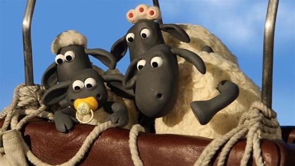 Eine neue Welt für die Schafe, von oben sieht die Farm ganz anders aus. | Rechte: WDR/Aardman Animation Ltd./BBC