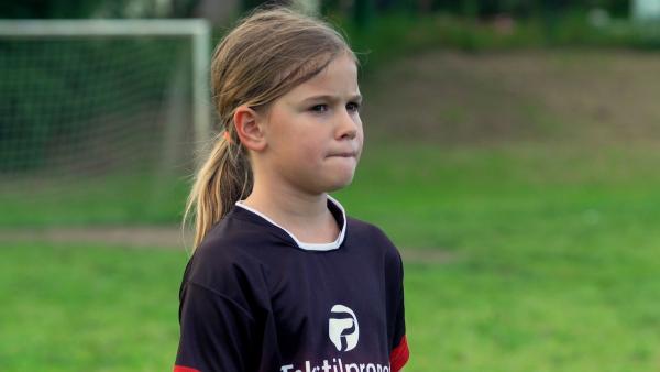 Luana ist Mannschaftskapitänin und hat das Feld immer im Blick. | Rechte: ZDF/Djuro Gavran