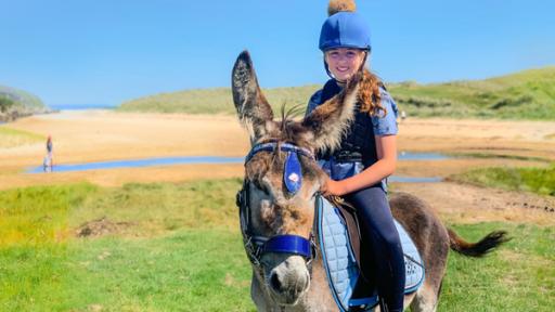 stark! - Mia - Mein Esel lernt reiten