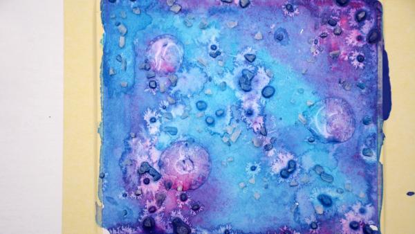 Gemälde aus Wasserfarben und Salz | Rechte: KiKA