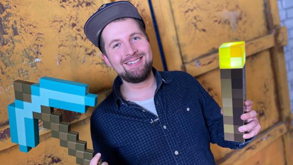 Tim quatscht mit YouTuber LarsLP über Minecraft. | Rechte: KiKA