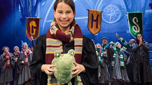 Thandi beim Harry-Potter-Theater | Rechte: SWR, Manuel Harlan | Mehr-BB-Entertainment Thandi im Harry-Potter-Theater in Hamburg