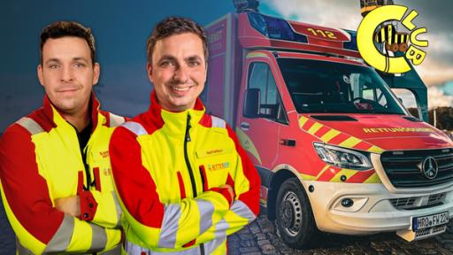 Zwei Rettungssanitäter und ein Rettungswagen | Rechte: MediaPier Zwei Rettungssanitäter und ein Rettungswagen