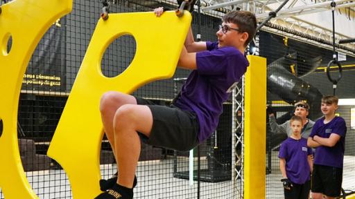 Johannes und seine 3 Kontrahenten in der Trampolin- und Parkour-Halle