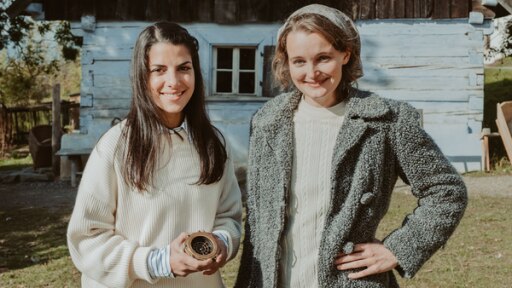 Clarissa und Astrid (Birte Schnöink)