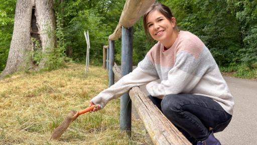 Die Ziesel ziehen um | Die Ziesel im Tiergarten Nürnberg sind besonders neugierig und Anna kann ihnen sehr nah kommen.