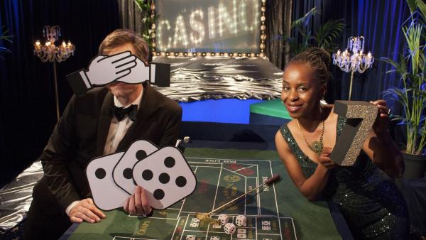 Shary und Ralph heute im Casino Deluxe. | Rechte: WDR/Thorsten Schneider